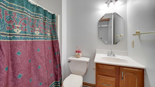 3204 Saddlebrook Crossing, Valparaiso, IN 46385