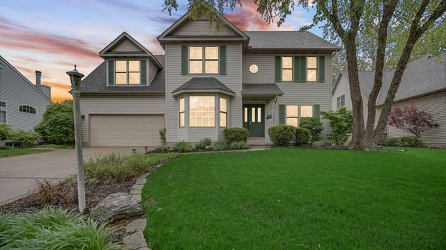 3204 Saddlebrook Crossing, Valparaiso, IN 46385