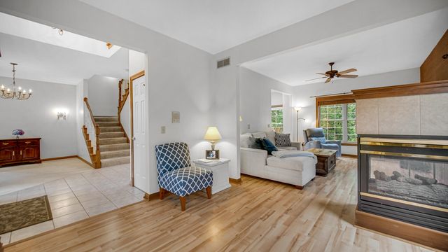 3204 Saddlebrook Crossing, Valparaiso, IN 46385