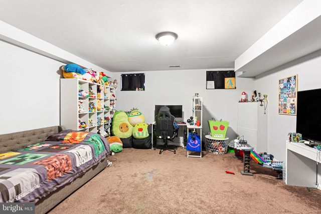 944 NEW MARKET ST, Philadelphia, PA 19123