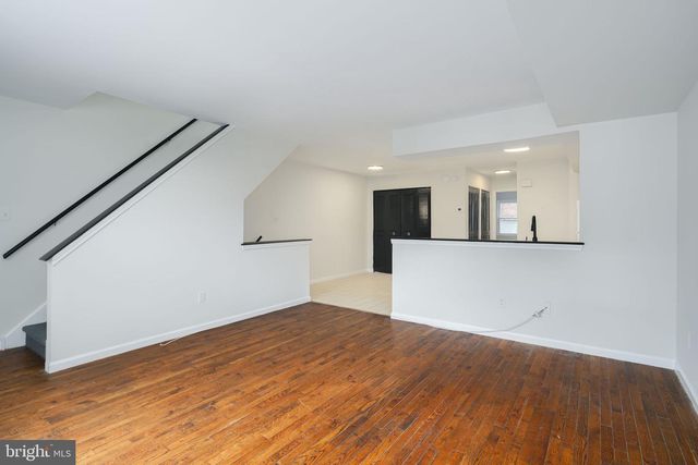 944 NEW MARKET ST, Philadelphia, PA 19123