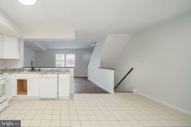 944 NEW MARKET ST, Philadelphia, PA 19123