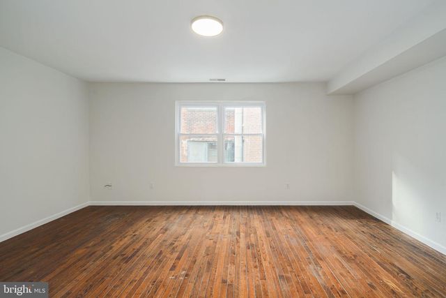 944 NEW MARKET ST, Philadelphia, PA 19123