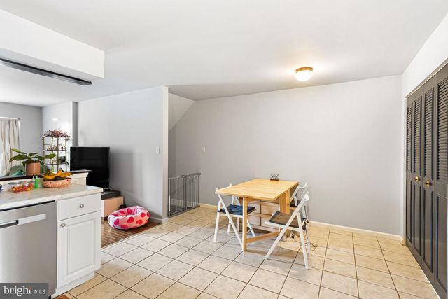 944 NEW MARKET ST, Philadelphia, PA 19123