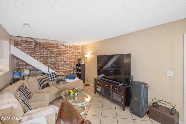 5957 Nelda Street 3, Simi Valley, CA 93063
