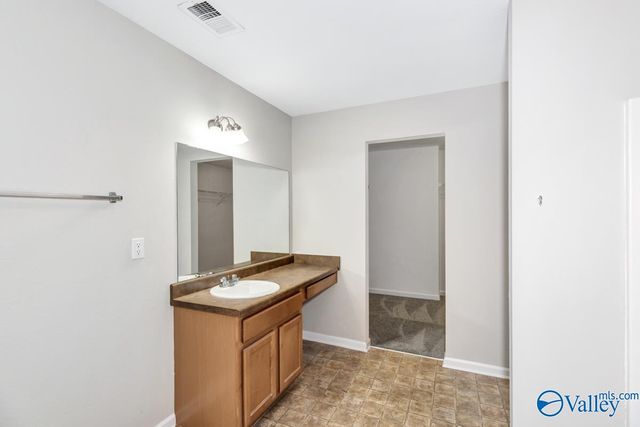 101 Belle Haven Drive, Owens Cross Roads, AL 35763