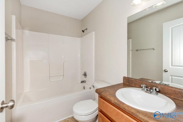 101 Belle Haven Drive, Owens Cross Roads, AL 35763