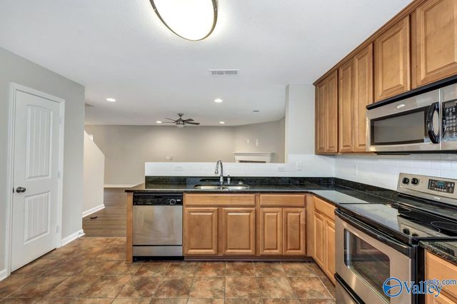 101 Belle Haven Drive, Owens Cross Roads, AL 35763