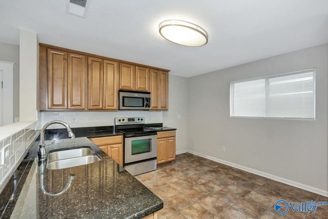 101 Belle Haven Drive, Owens Cross Roads, AL 35763