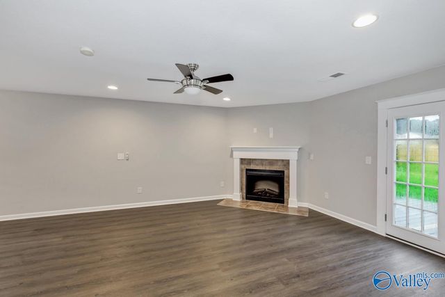 101 Belle Haven Drive, Owens Cross Roads, AL 35763
