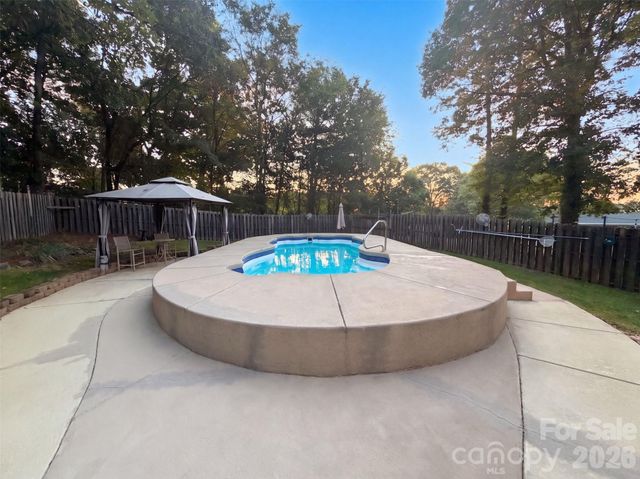 121 Goodman Circle NE, Concord, NC 28025