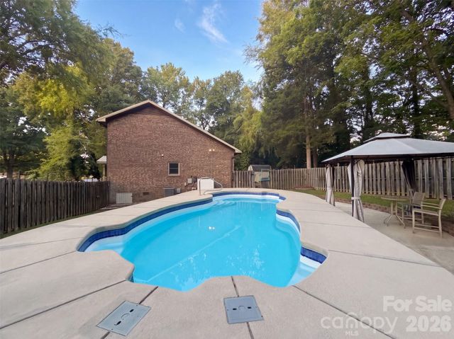 121 Goodman Circle NE, Concord, NC 28025