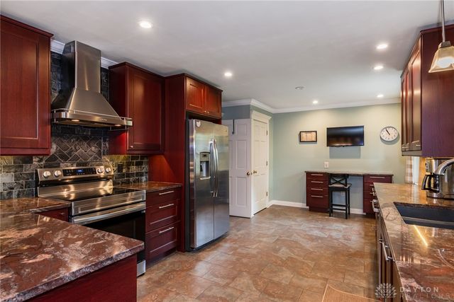 6912 Morrow Drive, Clayton, OH 45415