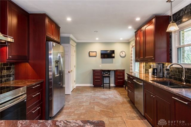 6912 Morrow Drive, Clayton, OH 45415