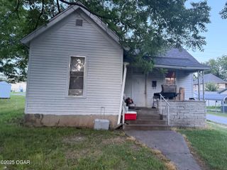 1222 Jersey Street, Carthage, MO 64836