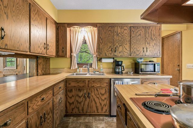 11650 Dellwood Road N, Stillwater, MN 55082