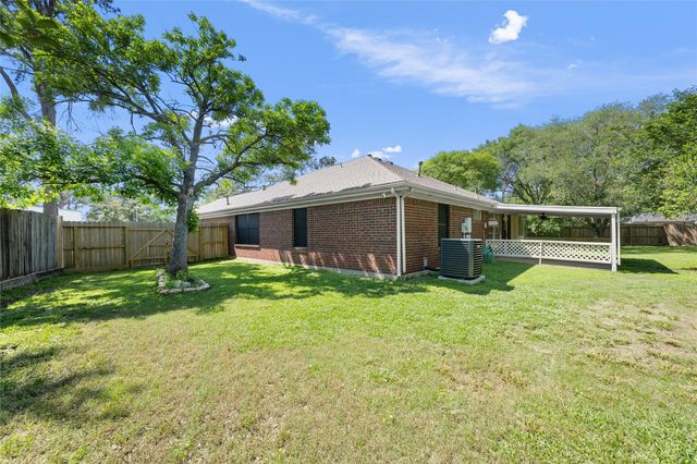 17402 Eastwood Circle, Houston, TX 77095