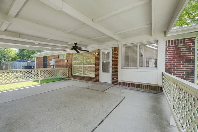 17402 Eastwood Circle, Houston, TX 77095