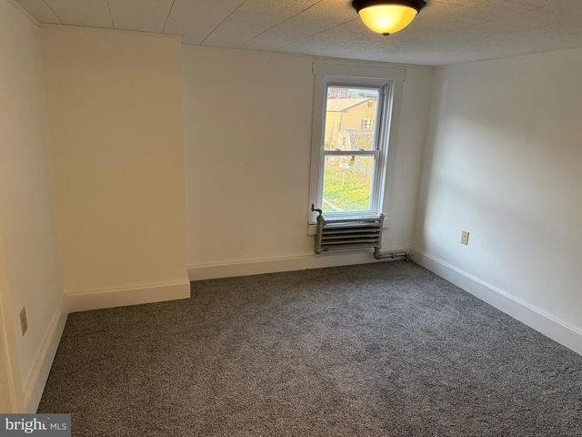 45 W GRAND AVE, Tower City, PA 17980