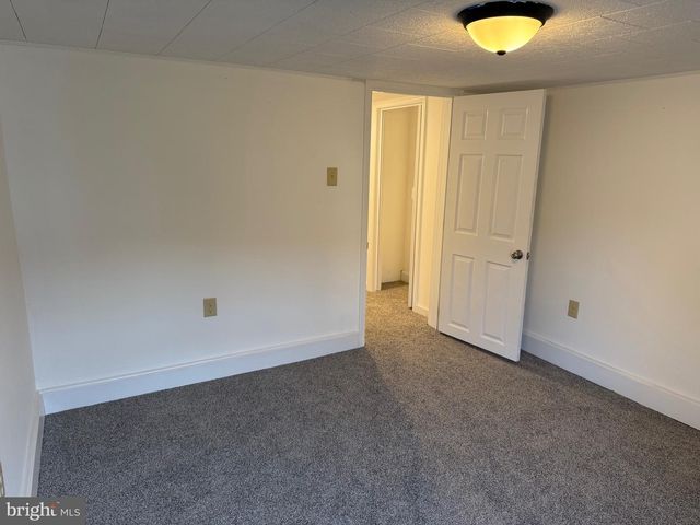 45 W GRAND AVE, Tower City, PA 17980