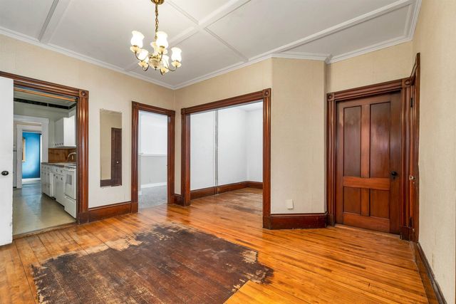 32 Summer Street, Laconia, NH 03246