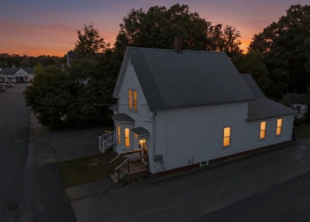 32 Summer Street, Laconia, NH 03246