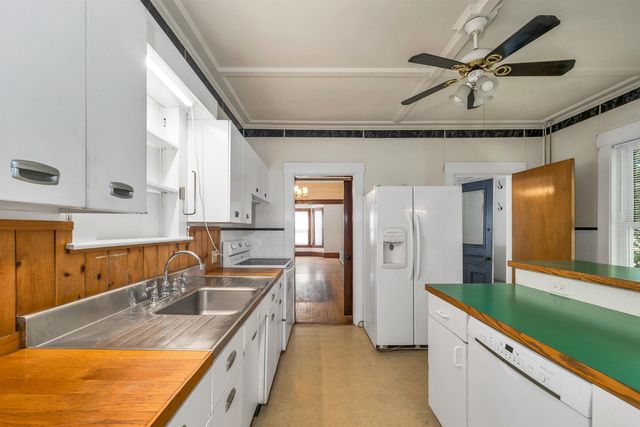 32 Summer Street, Laconia, NH 03246