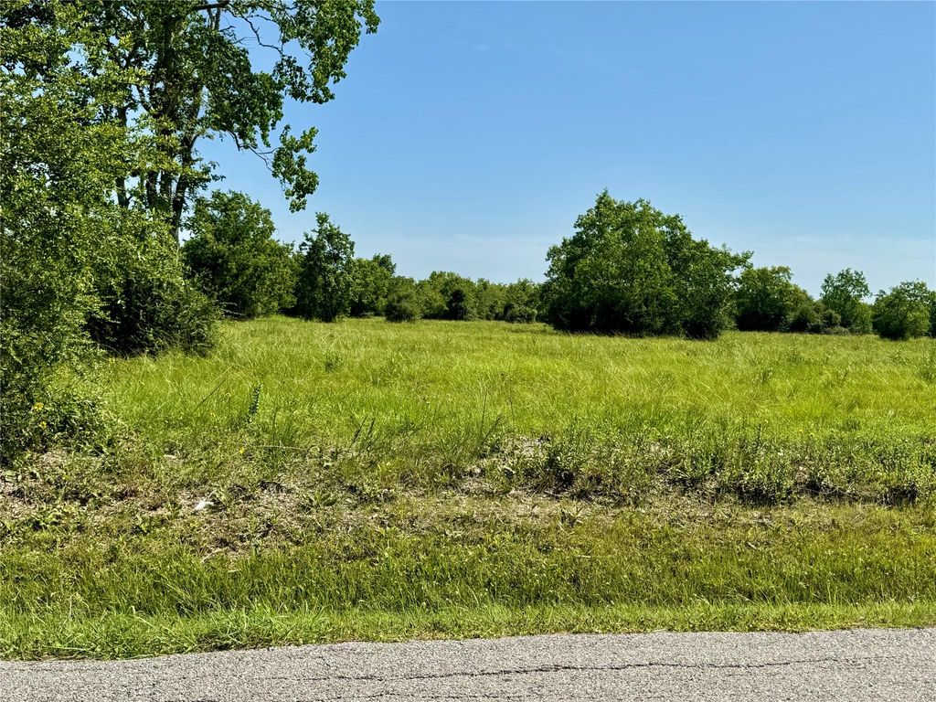 11939 7th St, Santa Fe, TX 77510