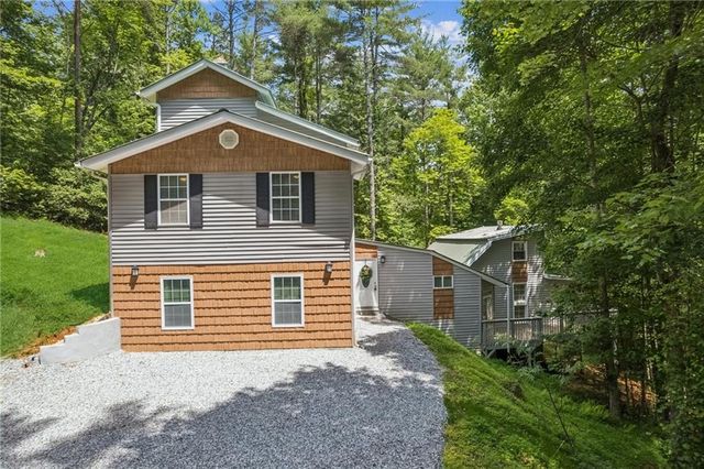375 Deerfield Drive, Dahlonega, GA 30533