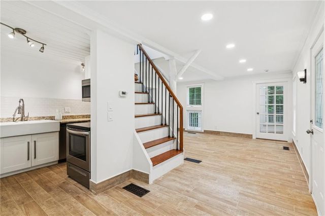 375 Deerfield Drive, Dahlonega, GA 30533