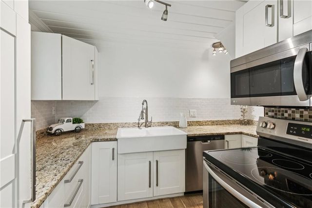 375 Deerfield Drive, Dahlonega, GA 30533