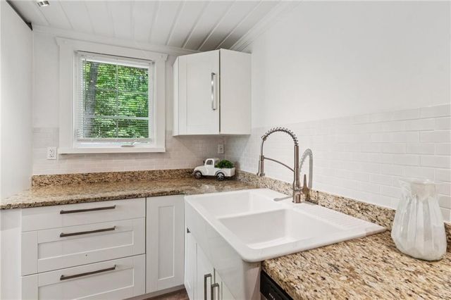 375 Deerfield Drive, Dahlonega, GA 30533