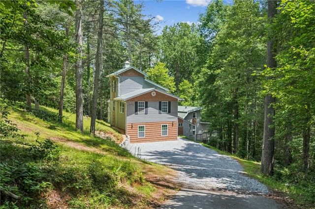 375 Deerfield Drive, Dahlonega, GA 30533