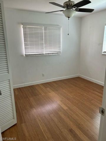656 Palm View DR 4, Naples, FL 34110