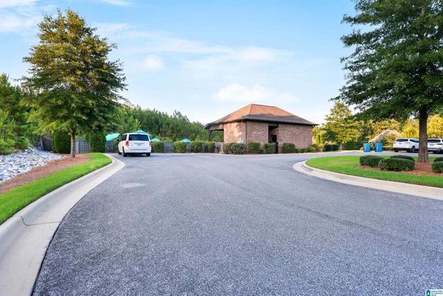443 LAKE CHELSEA WAY, Chelsea, AL 35043