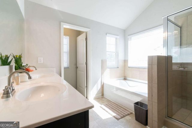 576 Dasheill Lane, Atlanta, GA 30349