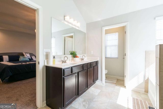 576 Dasheill Lane, Atlanta, GA 30349