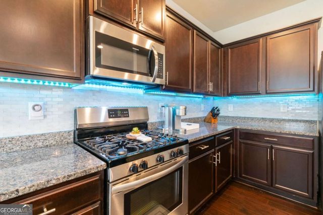 576 Dasheill Lane, Atlanta, GA 30349