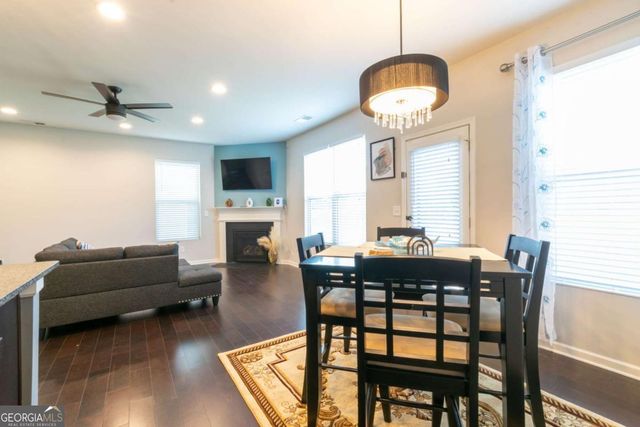 576 Dasheill Lane, Atlanta, GA 30349