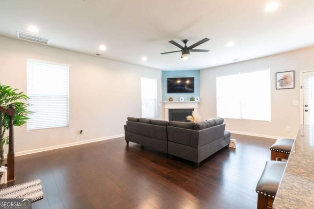 576 Dasheill Lane, Atlanta, GA 30349