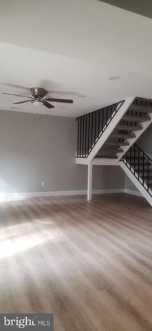 15 QUEEN ANNE CT, Marlton, NJ 08053