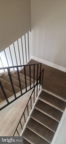 15 QUEEN ANNE CT, Marlton, NJ 08053