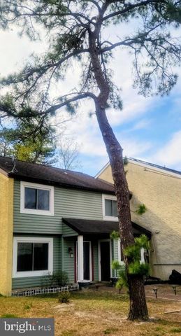 15 QUEEN ANNE CT, Marlton, NJ 08053