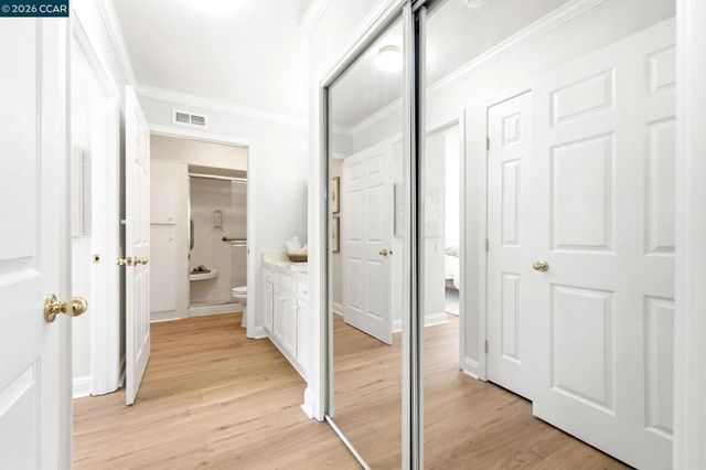 1109 Golden Rain Rd 3, Walnut Creek, CA 94595