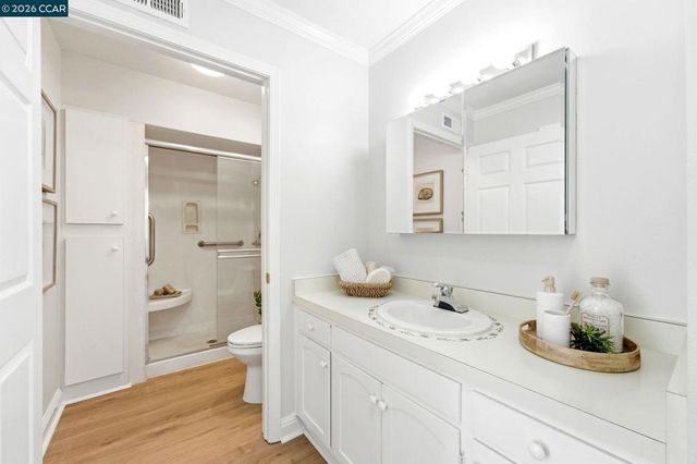 1109 Golden Rain Rd 3, Walnut Creek, CA 94595