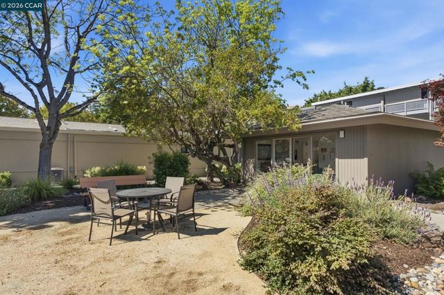 1109 Golden Rain Rd 3, Walnut Creek, CA 94595