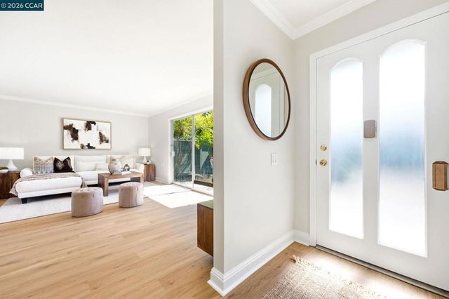 1109 Golden Rain Rd 3, Walnut Creek, CA 94595