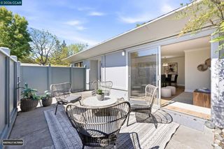 1109 Golden Rain Rd 3, Walnut Creek, CA 94595