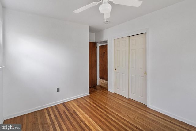 323 CHESTNUT AVE, Lindenwold, NJ 08021