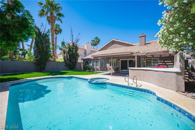 2037 Pinion Springs Drive, Henderson, NV 89074